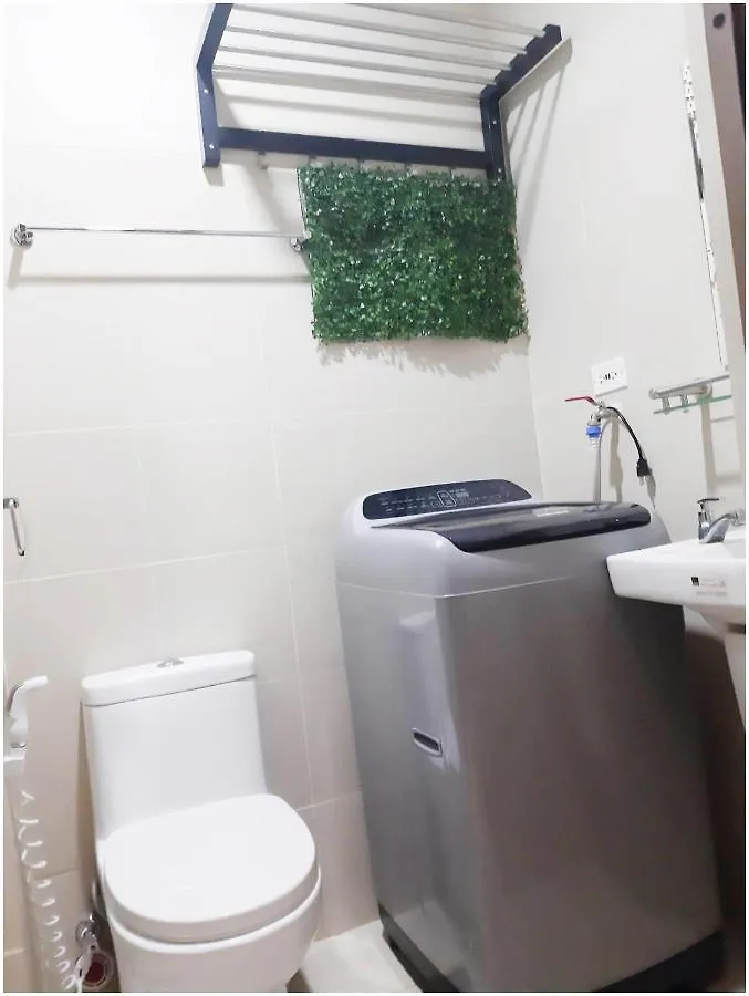 아파트호텔 Iona Reign'S Vacation Unit At Fame Residences Mandaluyong